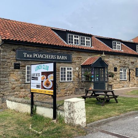 Poacher'S Barn Hotel Cayton Eksteriør billede